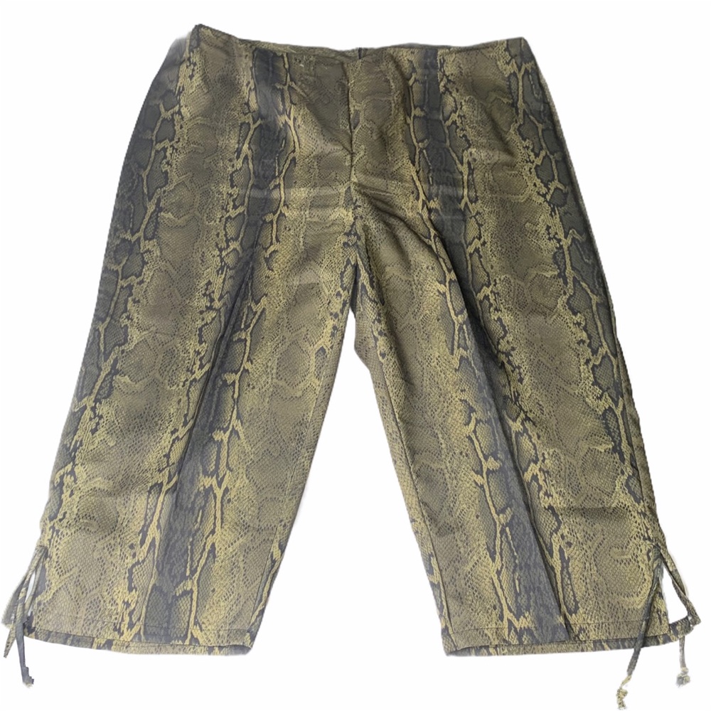 East of L.A. Plus Size Green Snakeskin Cropped Pants